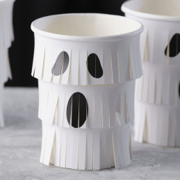 Lot 8 gobelets en papier...
